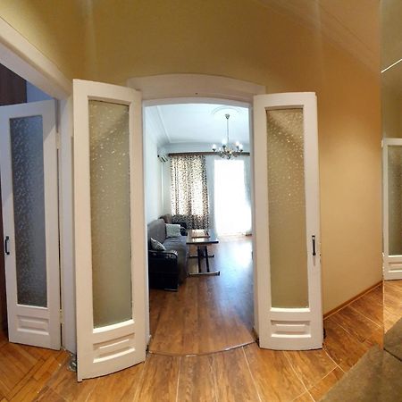Apartment Medea Батуми Экстерьер фото