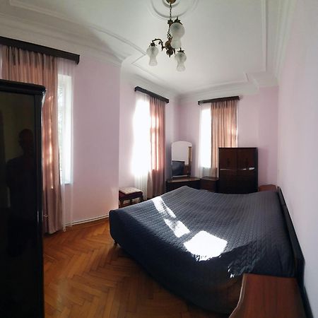Apartment Medea Батуми Экстерьер фото